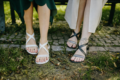 Wie wählt man Schuhe für den Sommer 2025 aus? Tipps für bequemes und duftendes Schuhwerk